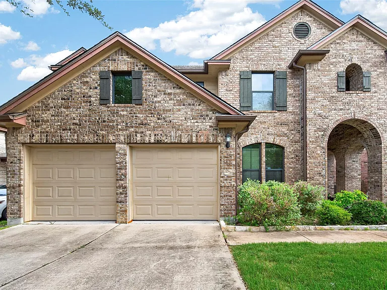 15812 Pearson Brothers Dr — Photo 3