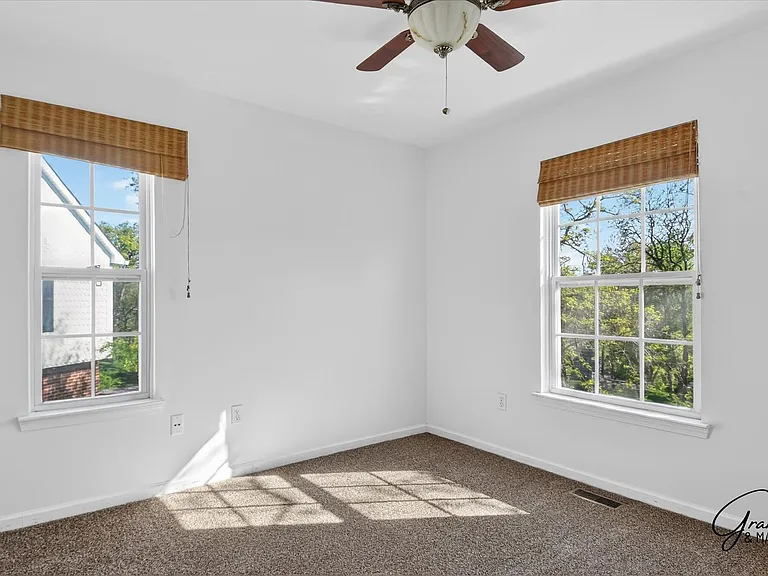 1348 Village Dr — Photo 15
