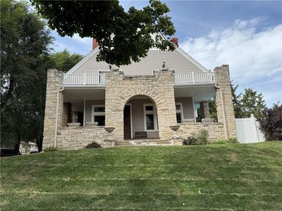 201 E Highland Ave, Saint Joseph, MO, 64505