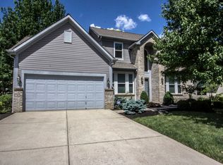 703 Blossom Ln, Pickerington, OH 43147