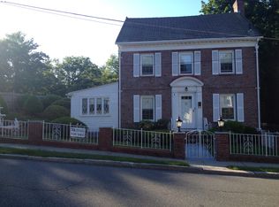 4 Parkway Rd, Medford, MA 02155