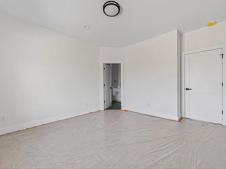 12307 New Jordan Ln — Photo 25