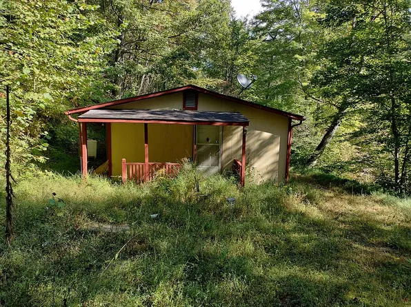 109 Armour Rd, Whittier, NC 28789