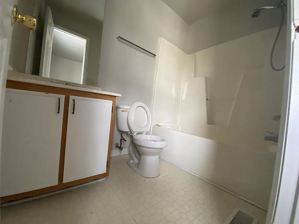Building Photo - 314 Ardale Dr #2A