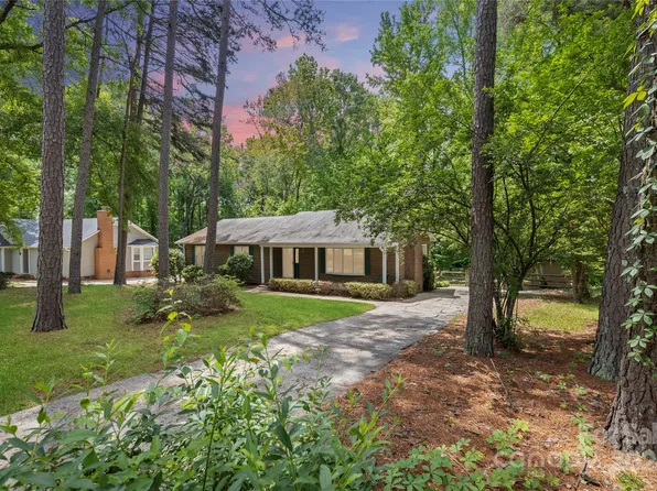 20920 Pine Ridge Dr, Cornelius, NC 28031