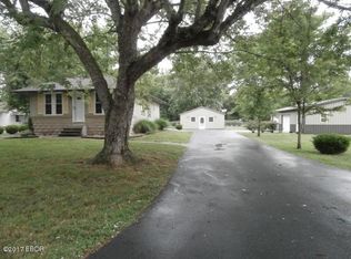 8443 E Park Street Rd, Du Quoin, IL 62832