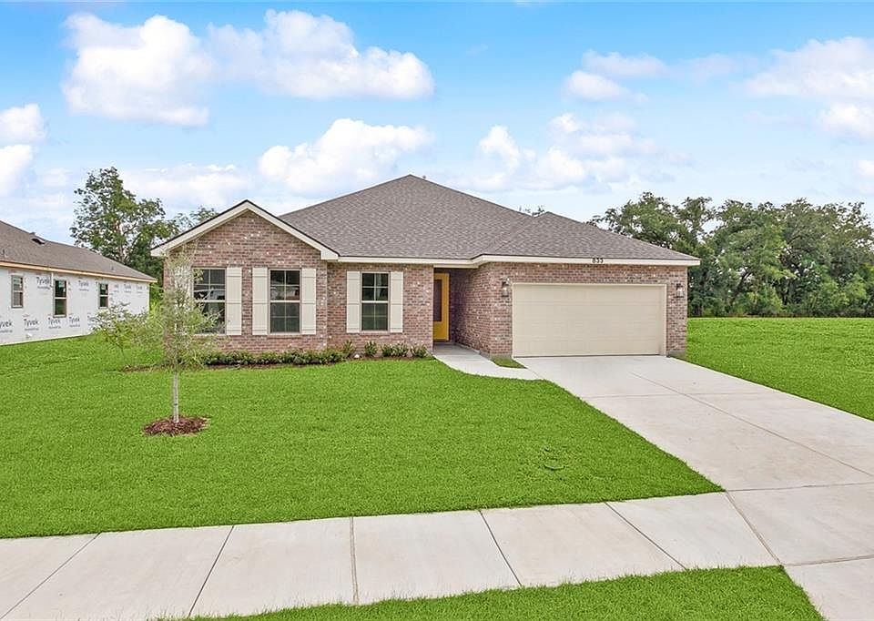 1st image of 961 Dandelion Dr