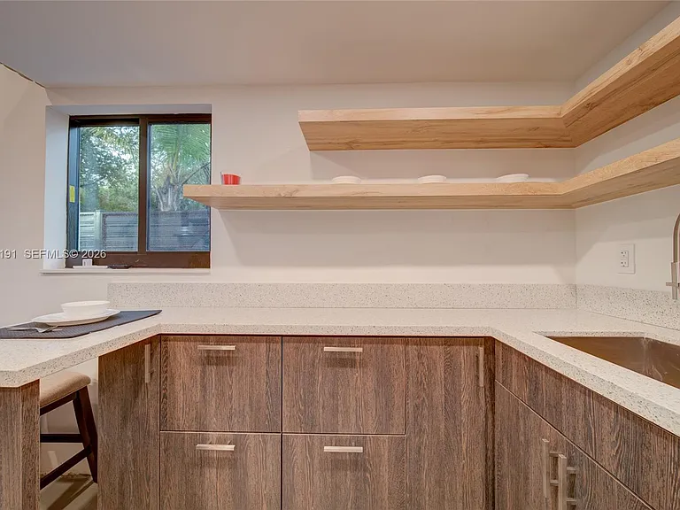 6631 Tamiami Canal Rd — Photo 11