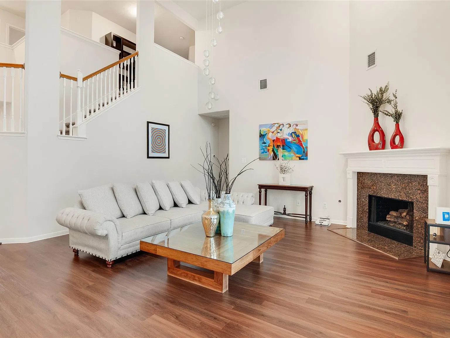 5 bed, 3.5 bath, 4283 sqft, $3,850 — Photo 1