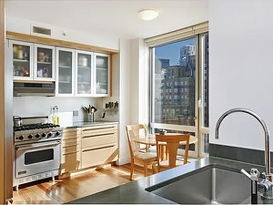 Rented by Corcoran | media 2