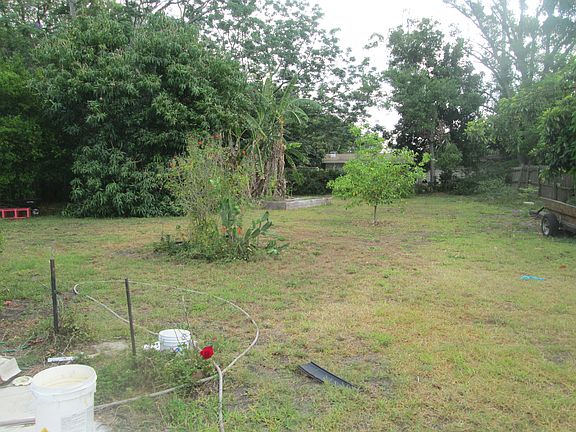 Huge back yard