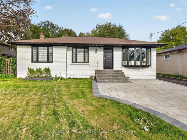 103 Baker St, Whitchurch Stouffville, ON L4A 4X9