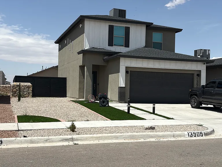 13909 Summer View Ave — Photo 1