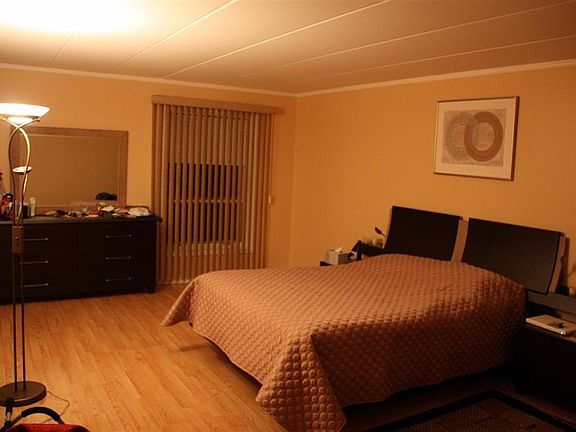 4th image of 6330 Lincoln Ave Unit 3E