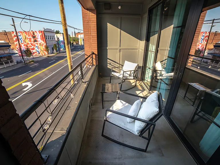 346 Peters St SW #102 — Photo 9