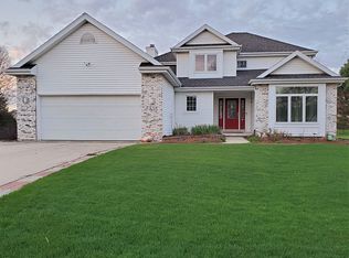 7306 Countrywood Ln, Madison, WI 53719