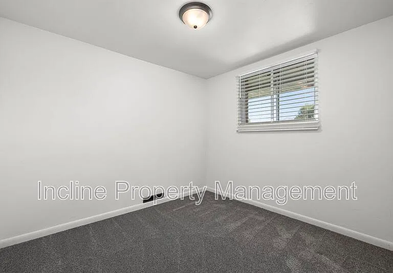 11920 S Redwood Rd — Photo 9