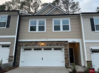 6986 Doddridge Ln, Cary, NC 27519