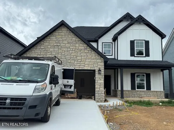 1308 Fort Craig Trl, Maryville, TN 37803