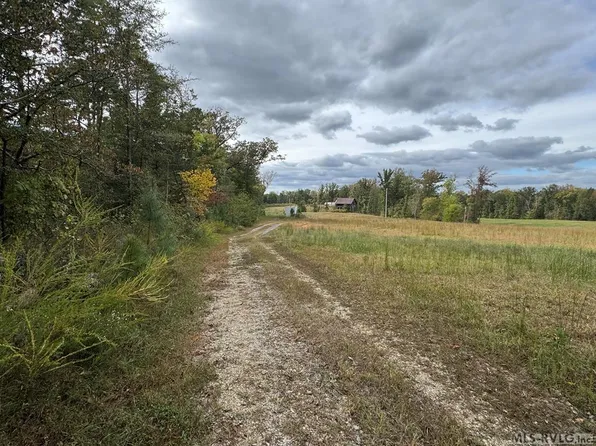 468 Marrow Ln, Oxford, NC 27565