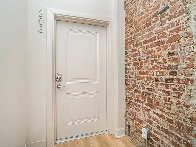 435 Westport Rd #302 — Photo 6