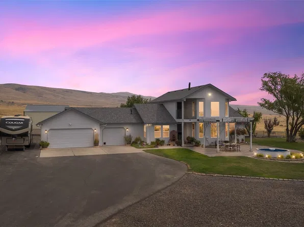 511 Saint Hilaire Road, Yakima, WA 98901