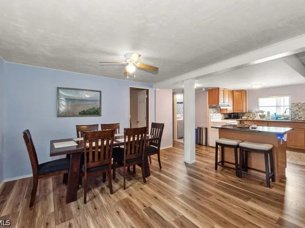 12051 Cypress Dr, Fort Myers, FL 33908