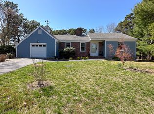 27 Tradewind Dr, Mashpee, MA 02649