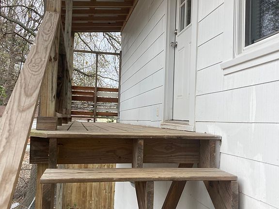 5th image of 639 S Porter Ave