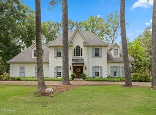 400 W Wycombe, Flowood, MS 39232