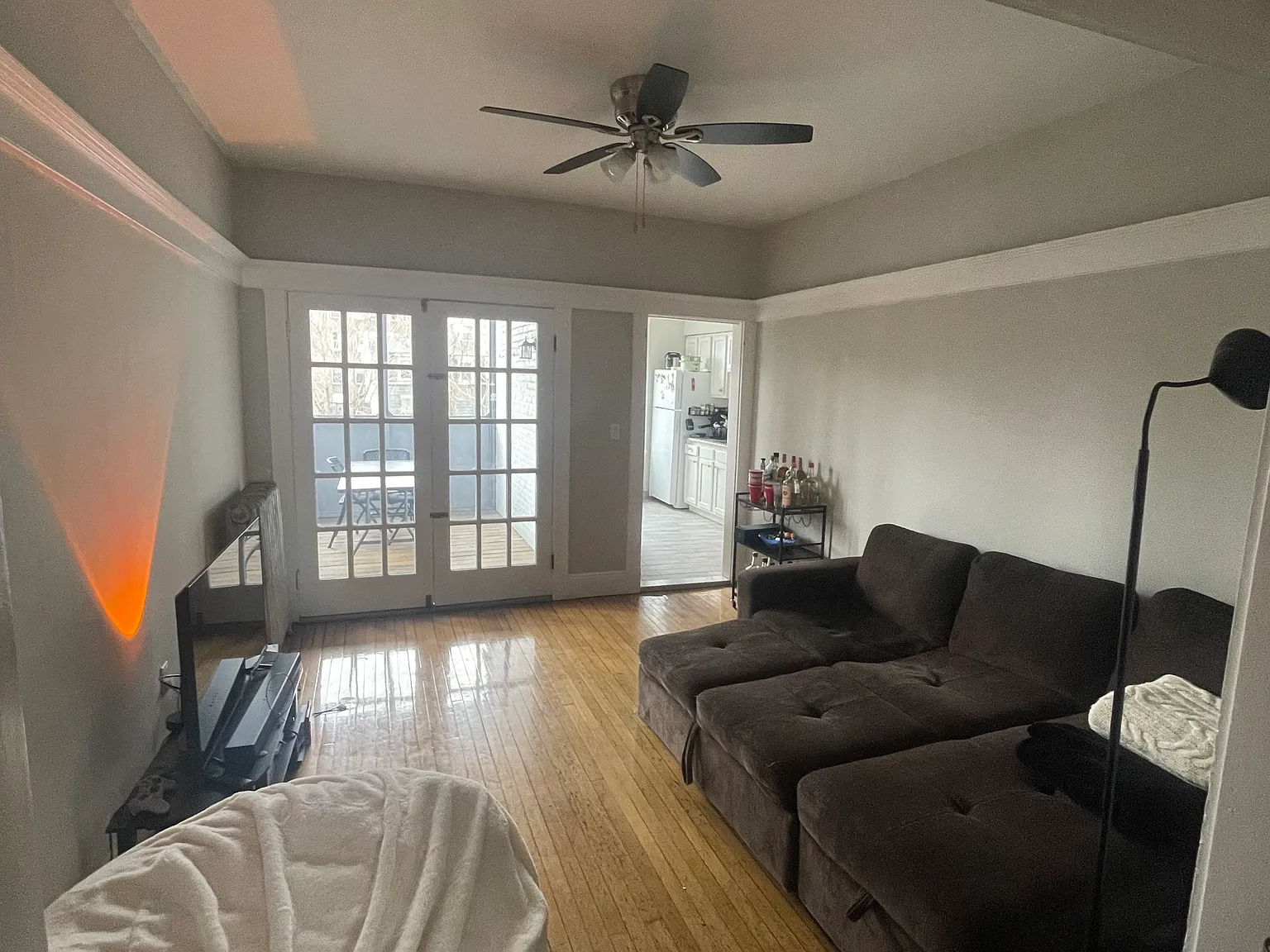 3 bed, 1.0 bath, $4,275 — Photo 3