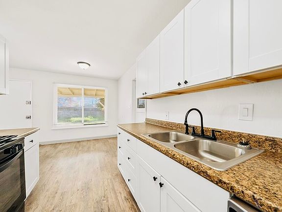 2nd image of 5732 San Vincente Way
