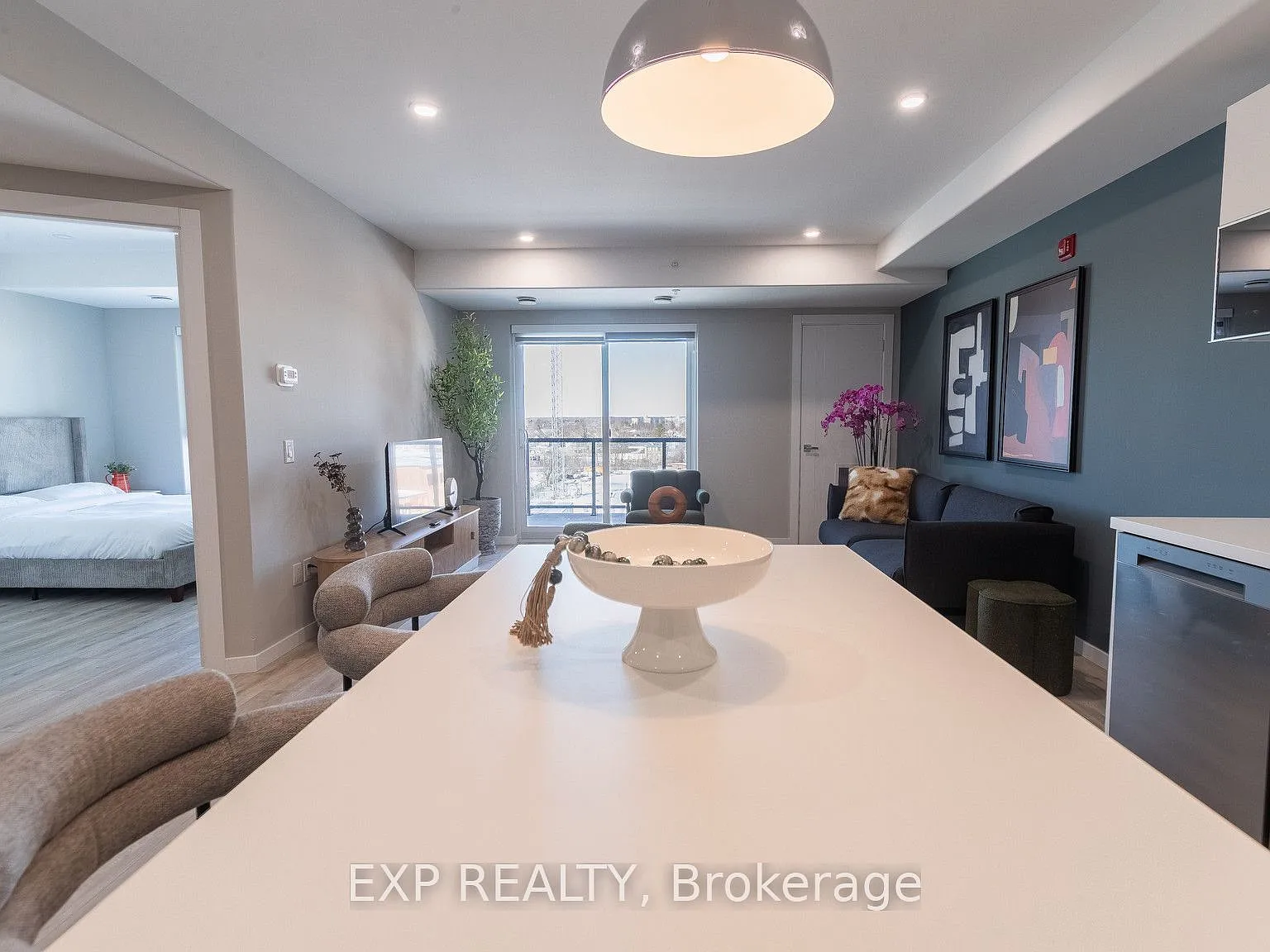 2 bed, $2,899 — Photo 4