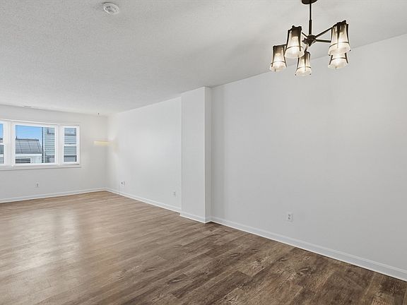 5th image of 1524 Gorham St Unit 110