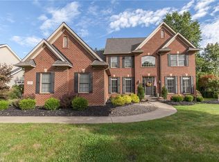 32404 Legacy Pointe Pkwy, Avon Lake, OH 44012