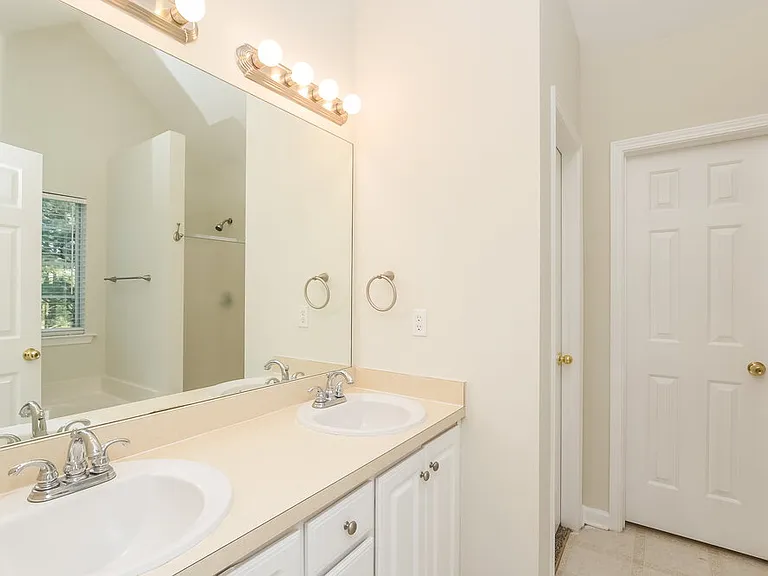 212 Browning Cir — Photo 12