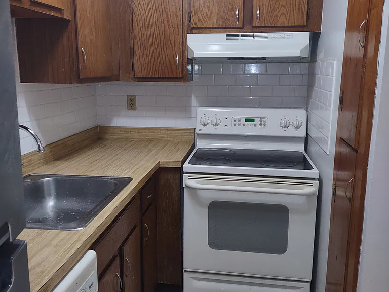 517 Gia Cir #B — Photo 7
