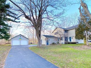 820 Ostrander Rd, Elma, NY 14052