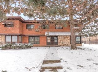 1188 N Wheeling Rd, Mount Prospect, IL 60056