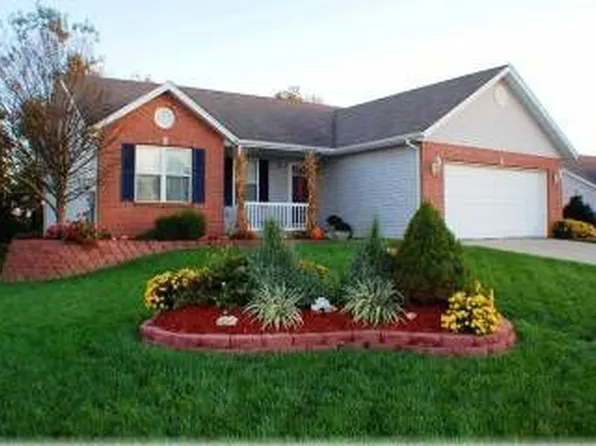420 Copper Bend Rd, Maryville, IL 62062