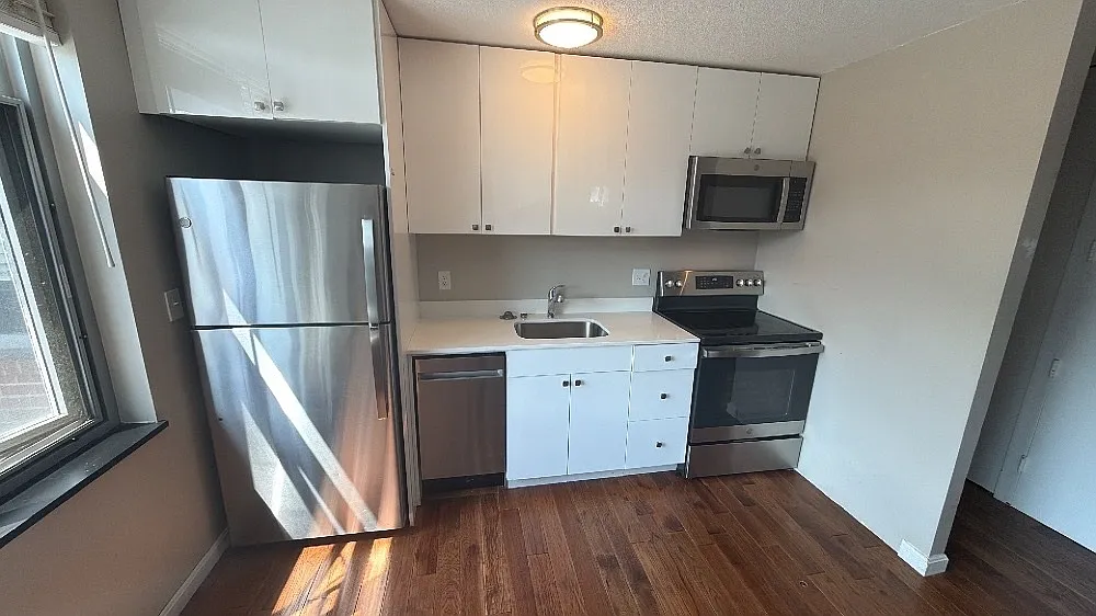 1 bed, $2,250 — Photo 1