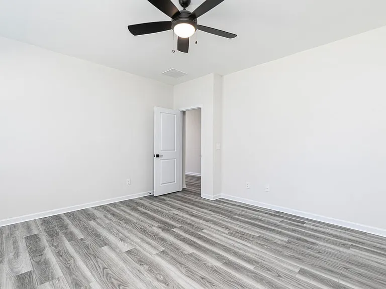 220 Sunfish Cir — Photo 10
