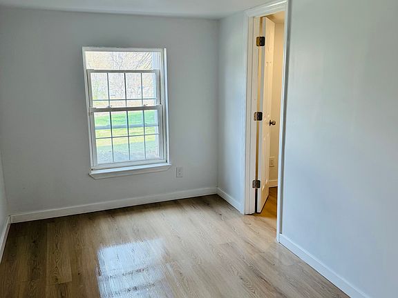 Room with Walk-In closet