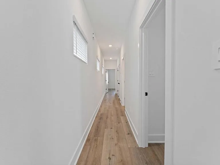 8023 Cora St #B — Photo 13