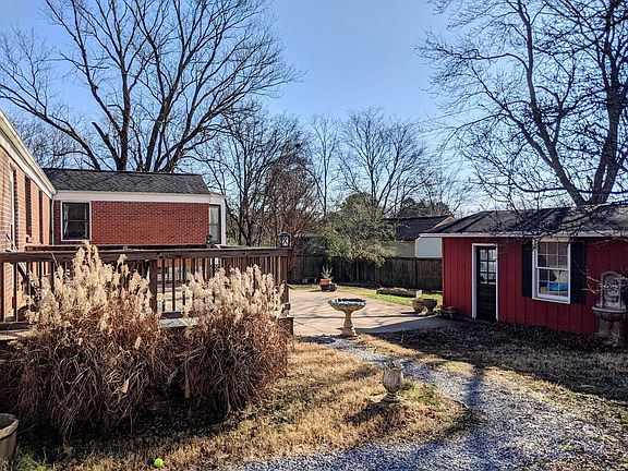 3rd image of 2629 Emery Dr