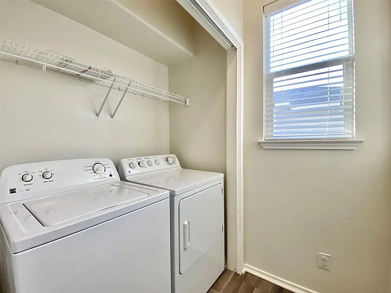 18524 Mammoth Cave Blvd #2 — Photo 17