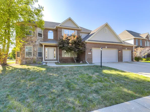 1821 Benodot St, Champaign, IL 61822