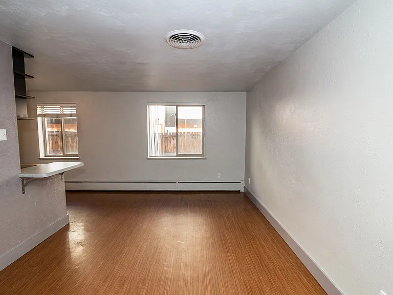 Altair Apartments — Photo 24