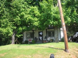 1129 17th St SW, Hickory, NC 28602