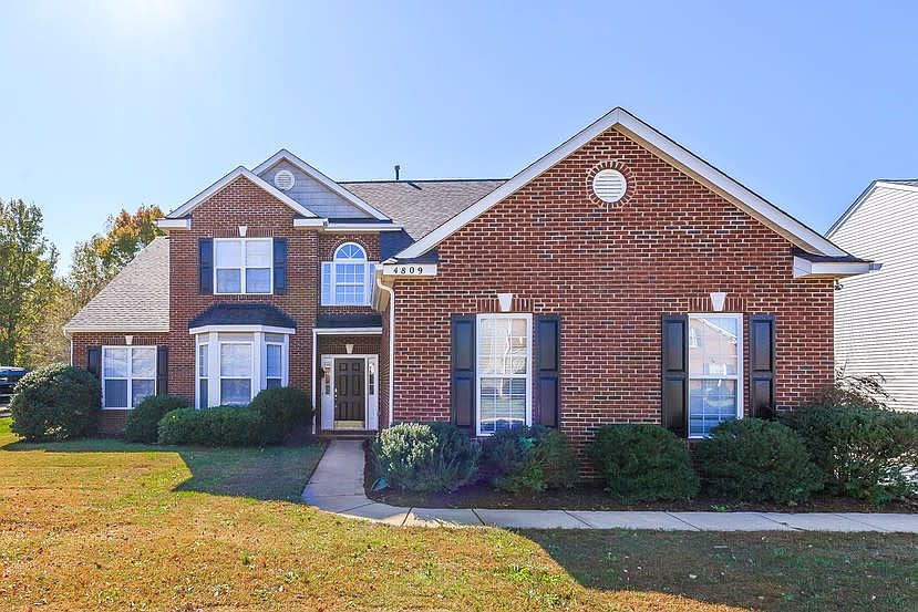 1st image of 4809 Sandtyn Dr